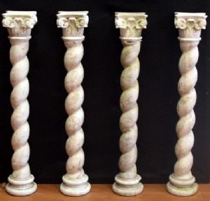 Four antique marble columns. 19th century.
